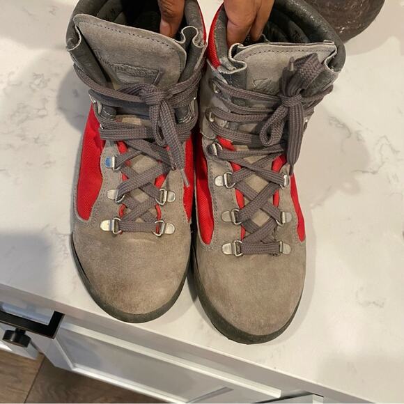 Vintage Vasque Hiking Boots Made in Italy Ankle Suede Gray Skywalk size 7.5 - Picture 15 of 15